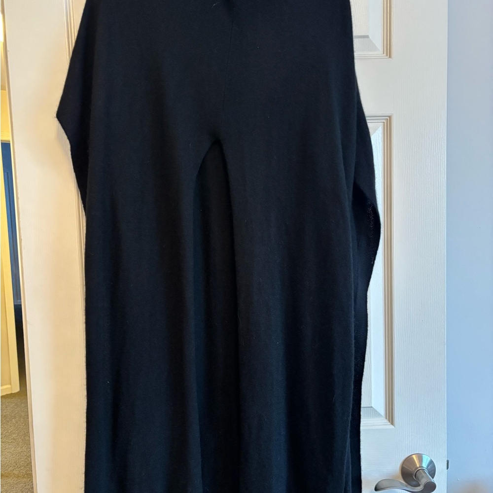 Brodie Cashmere Classic Black Poncho